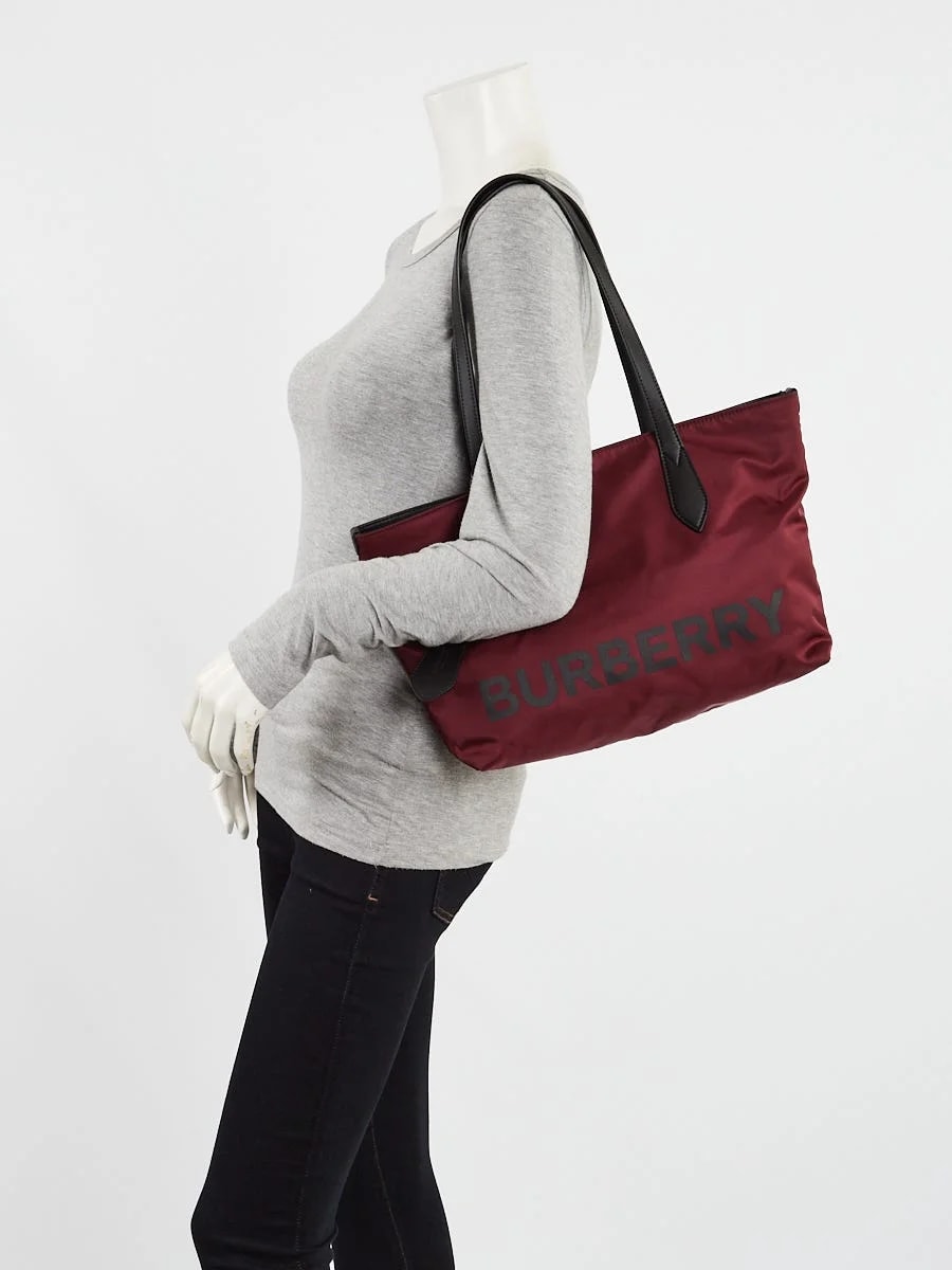 Burberry / Eco Small 2