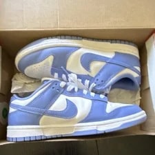 Nike — Nike Dunk Low Top Lace-Up — Sneaker — resale