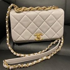 Chanel — Chanel Small Flap 149737 — Handbag — resale