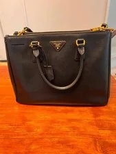 Prada — Item] Prada Galleria — Handbag — resale