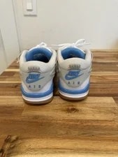 Nike ’S Air Low-Top Athletic Lace-Up 2
