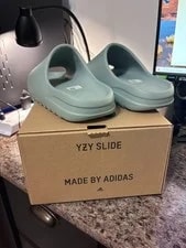 Yeezy Slide Salt 3