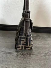 Fendi Mamma Baguette One Handle 4