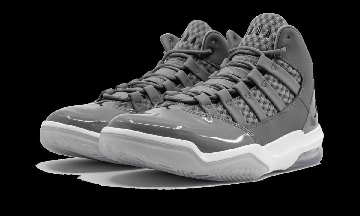 Jordan Max Aura AQ9084 010 2