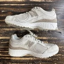Size 8 New Balance 2002R M2002RJN Light Dark 3