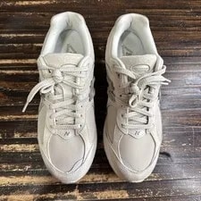 Size 8 New Balance 2002R M2002RJN Light Dark 4
