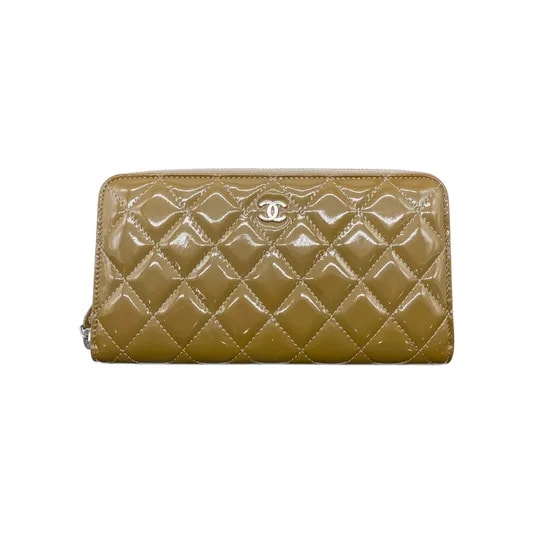 Chanel — Chanel Zippy Wallet — Accessory — resale