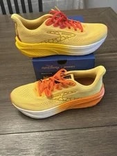 Brooks Ghost 17 WTP Pooh & Tigger Running Shoes ’s US 7.5 D ’s 9 🏰 2