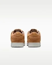 Nike SB Dunk Low Pro Note Shop Manchester Brew and Biscuits 2
