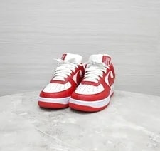 Louis Vuitton — Louis Vuitton Limited Edition Air Force 1 156700982 — Sneaker — resale