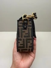 Fendi Baguette Medium Crossbody Duty Pai 3
