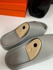 Yeezy YS-01 Slide With Dust Bag Size 13 / Expeditedship 3
