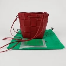 Bottega Veneta — Bottega Veneta 680218 Cassette Bucket Small Crossbody 154850202 — Handbag — resale