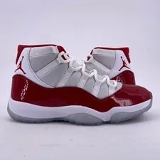 Jordan — Air Jordan 11 Retro " 2022 - Size 10 - ct8012 116 (14949-5) — Sneaker — resale