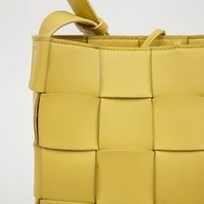 Bottega Veneta Cassette Messenger Crossbody 151256626 3