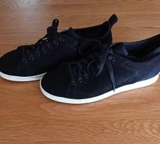 Diesel — Diesel Men 10.0US Black Gold Sneakers Used Only Once Luxury Casual Stylish Italy — Sneaker — resale