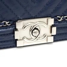 Chanel Boy Calf Medium Flap Chain 152893656 [P] 4