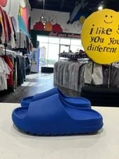 Size 11 - Yeezy Slides 2
