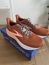 Brooks — Brooks X Run Disney Ghost 17 Chip ‘N Dale ’s Running Limited Edition — Sneaker — resale