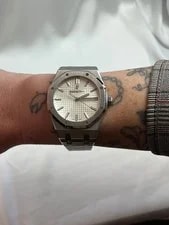 Audemars Piguet Royal Oak 15400ST White Dial 41mm 3