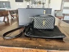 Saint Laurent — Saint Laurent Lou Medium Camera With Tassel in Quilted — Handbag — resale
