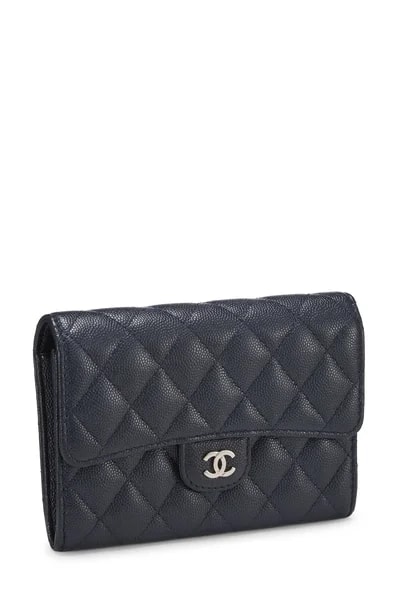 Classic Flap Wallet 4