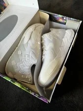 Puma Lamelo Ball MB.01 LOW JR - Size 6.5 (8 ) 2