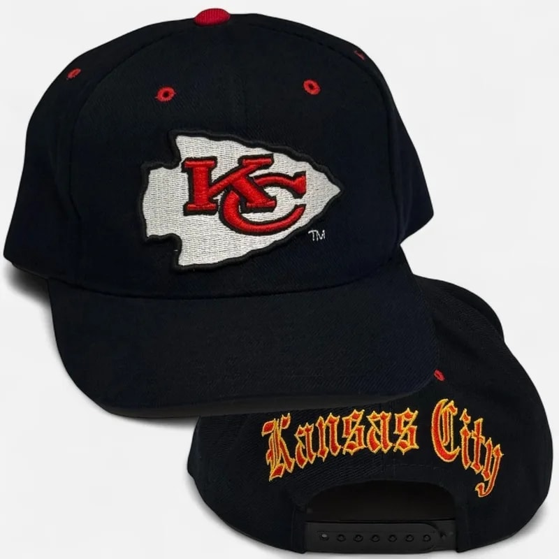 VTG DREW PEARSON KANSAS CiTY CHiEFS SNAPBACK HAT — Accessory — resale