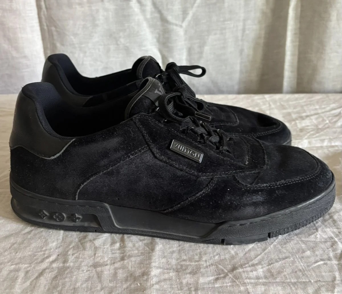 Louis Vuitton — Louis Vuitton Uniform — Sneaker — resale