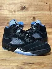 Jordan — 10M/11.5W- Jordan 5 Retro (2026) — Sneaker — resale