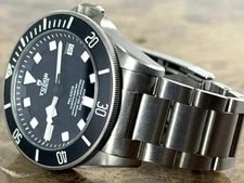 Tudor Pelagos Black Dial Titanium 42mm Automatic 500M 25600TN Box Papers Card 4