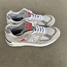 New Balance — 9.0US New Balance M990Vs2 Us9.0 — Sneaker — resale