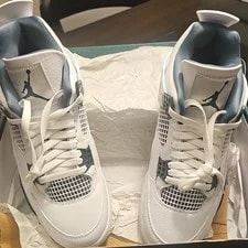 Jordan Air 4 Retro Mid-Top 2