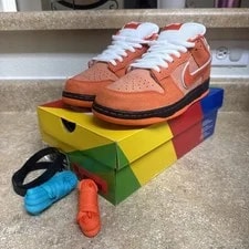 Nike SB — Nike SB Dunk Low X Lobster — Sneaker — resale