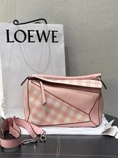 Loewe — Loewe Puzzle Medium Soft Gingham – Excellent Condition – With Strap 29cm — Handbag — resale