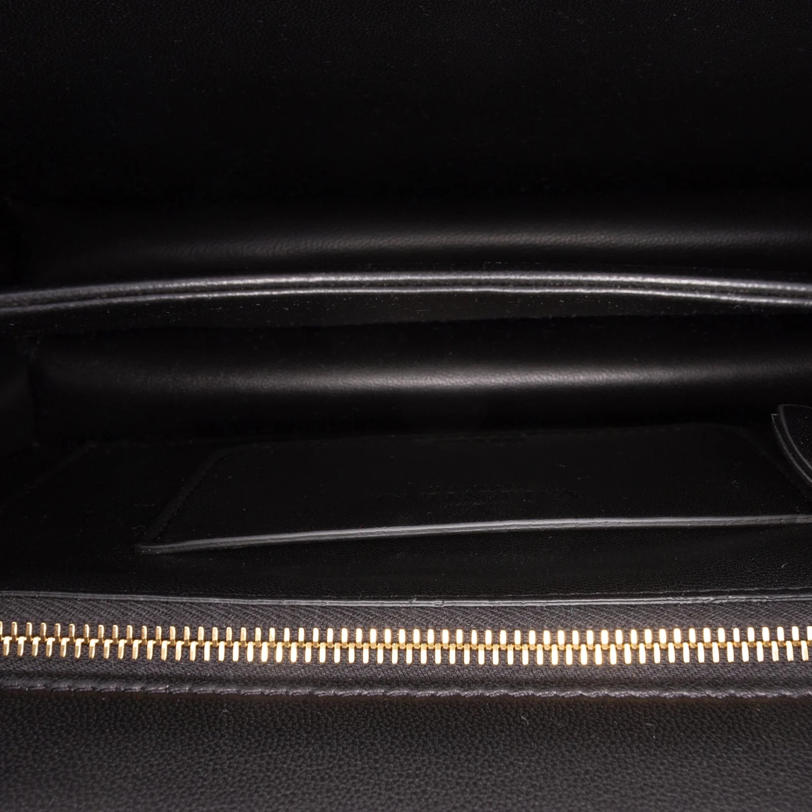Small Shiny VLogo Vain Crossbody 4