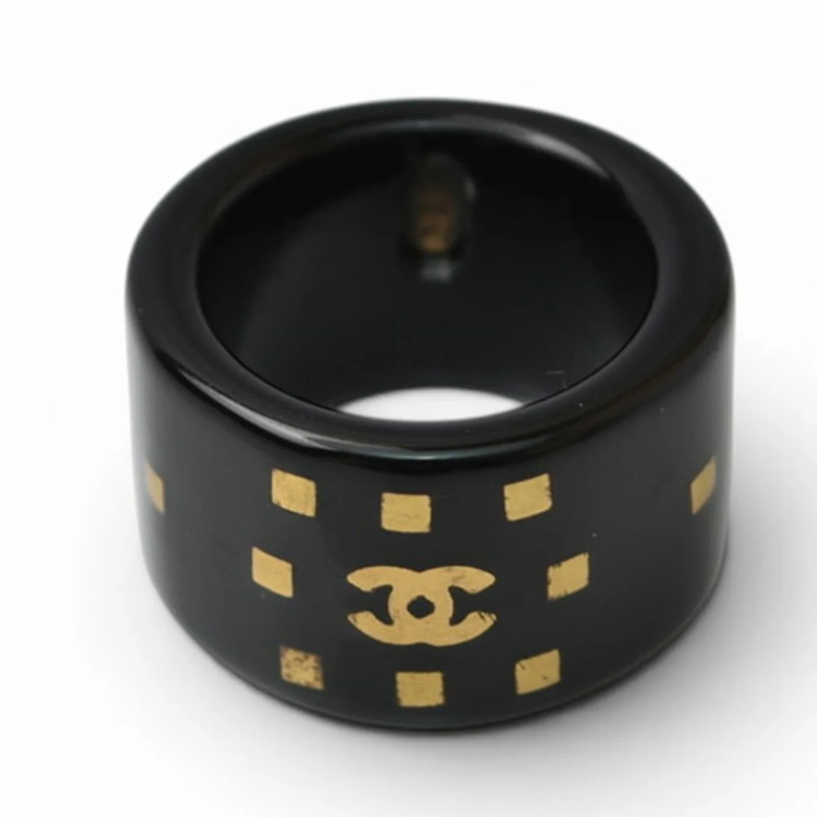 Chanel Band 4