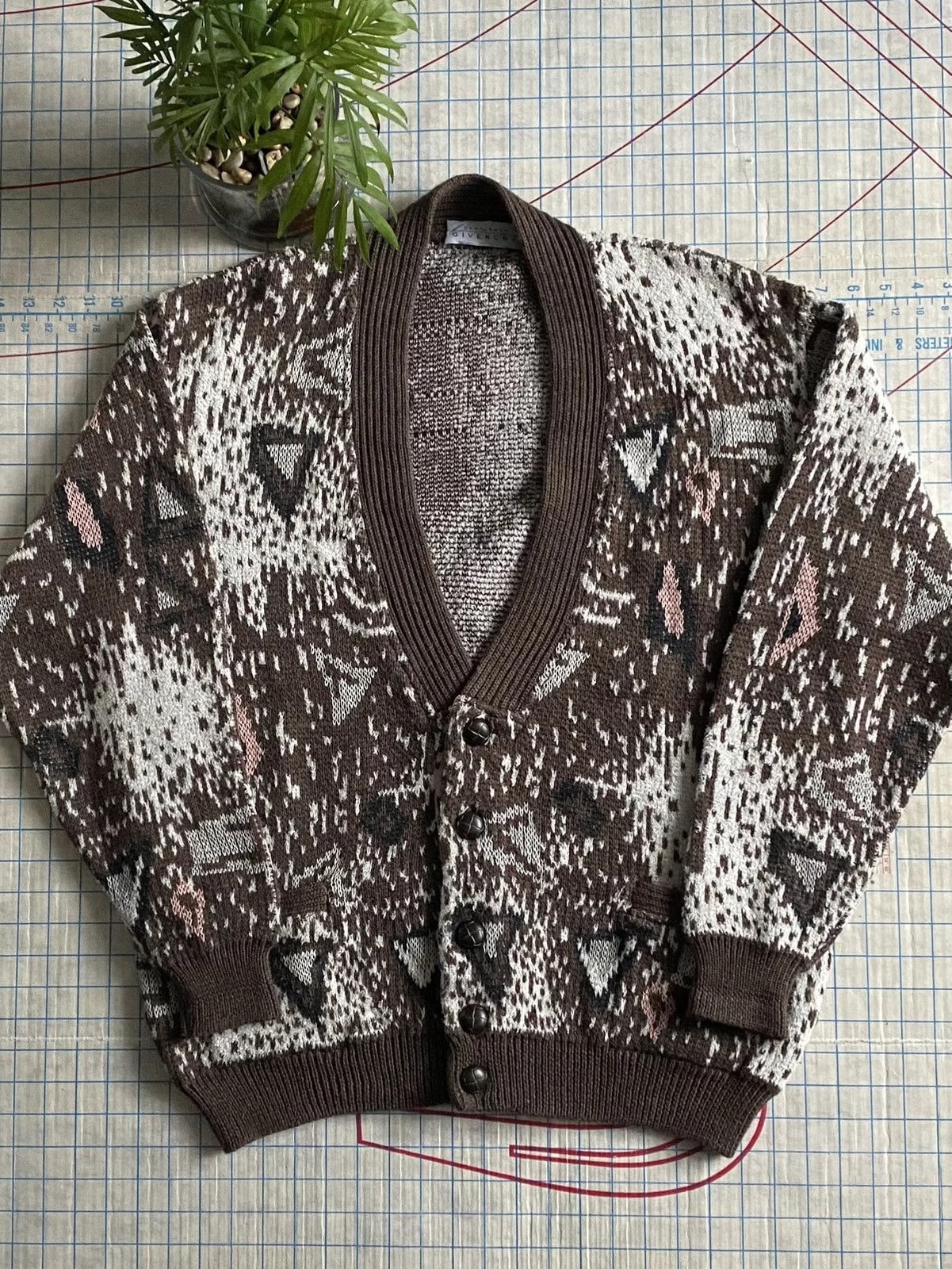 Givenchy Gentlemen Cardigan Sweater — streetwear — resale