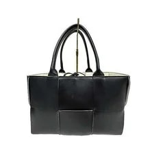 Bottega Veneta — Bottega Veneta Arco Maxi From Japan — Handbag — deal