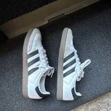 Adidas Samba / Lace-Up Low Top Sole 2