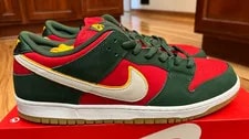 Nike — Nike SB Dunk Low Pro PRM Seattle Supersonics 300 — Sneaker — resale