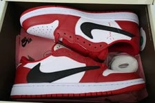 Air Jordan 1 Low OG Reverse Swoosh 3
