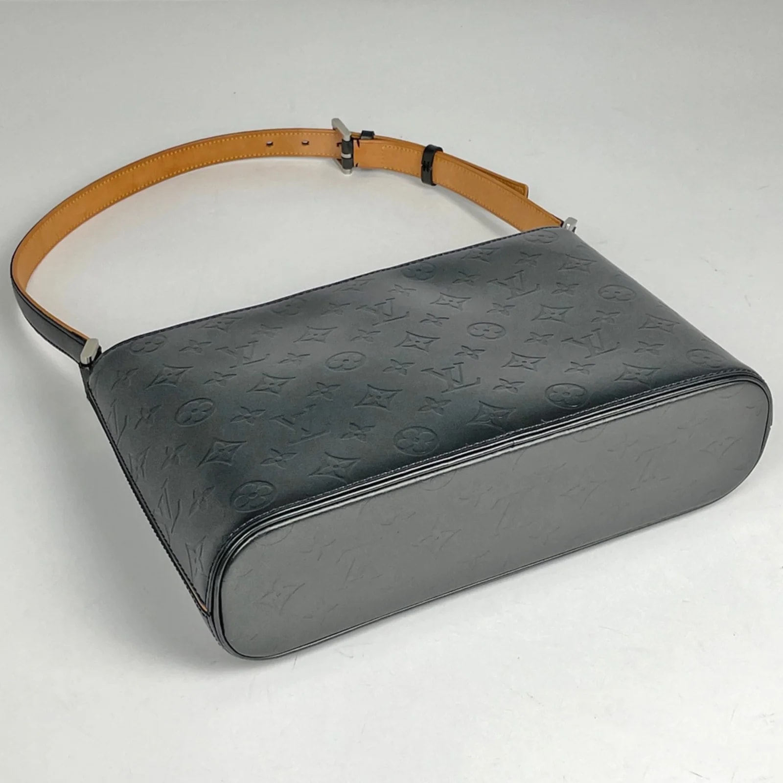 Louis Vuitton Mat 2