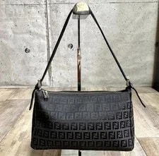 Fendi — Fendi Zip W/ Detachable Strap Small — Handbag — resale