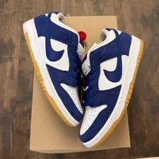 Nike — Nike SB Dunk Low Los Angeles Dodgers — Sneaker — resale