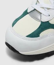 New Balance 992 in and Shoes 4