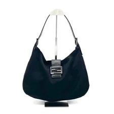 Fendi Mamma Baguette Matte 2