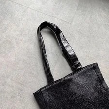 Excellent Condition Bottega Veneta Logo Enamel 4