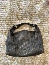 Bottega Veneta — Bottega Veneta Sloane Hobo — Handbag — resale