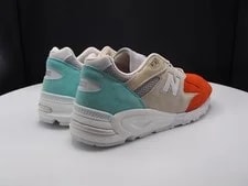Kith Ronnie Fieg X New Balance 990V2 "Cyclades" M990KC2 Size 11 US 3